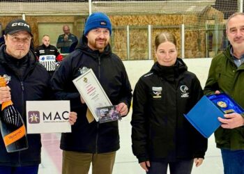 KEHV intern – Nadine Walluschnig – Eishockey-Superstar