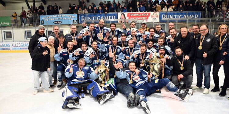 Eishockey, 2025 -03-08 ;Div1 Finale Steindorf blau -Althofen gelb /blau

im  Bild: 

PhotoCredit: Hermann Sobe