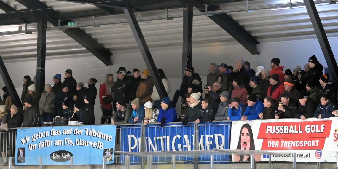 Bild: Steindorf Zuschauer 
PhotoCredit: Hermann Sobe