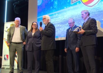 KEHV – Zwei Funktionäre vor den Vorhang